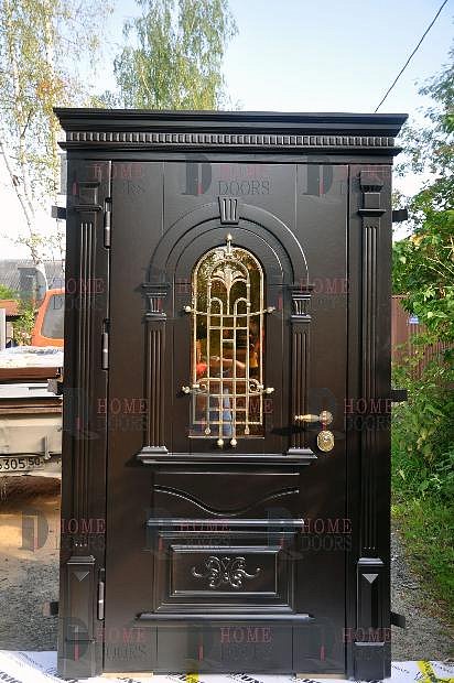 Парадная дверь с уcтановкой HomeDoors